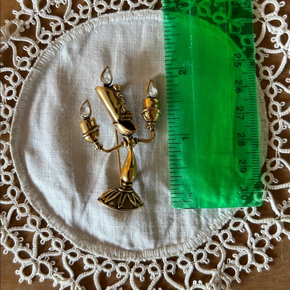 Lumiere Candelabra Brooch - Picture 3 of 4